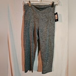 Champion Women's High Waisted Capri Leggings In Heather Gray Size Small
